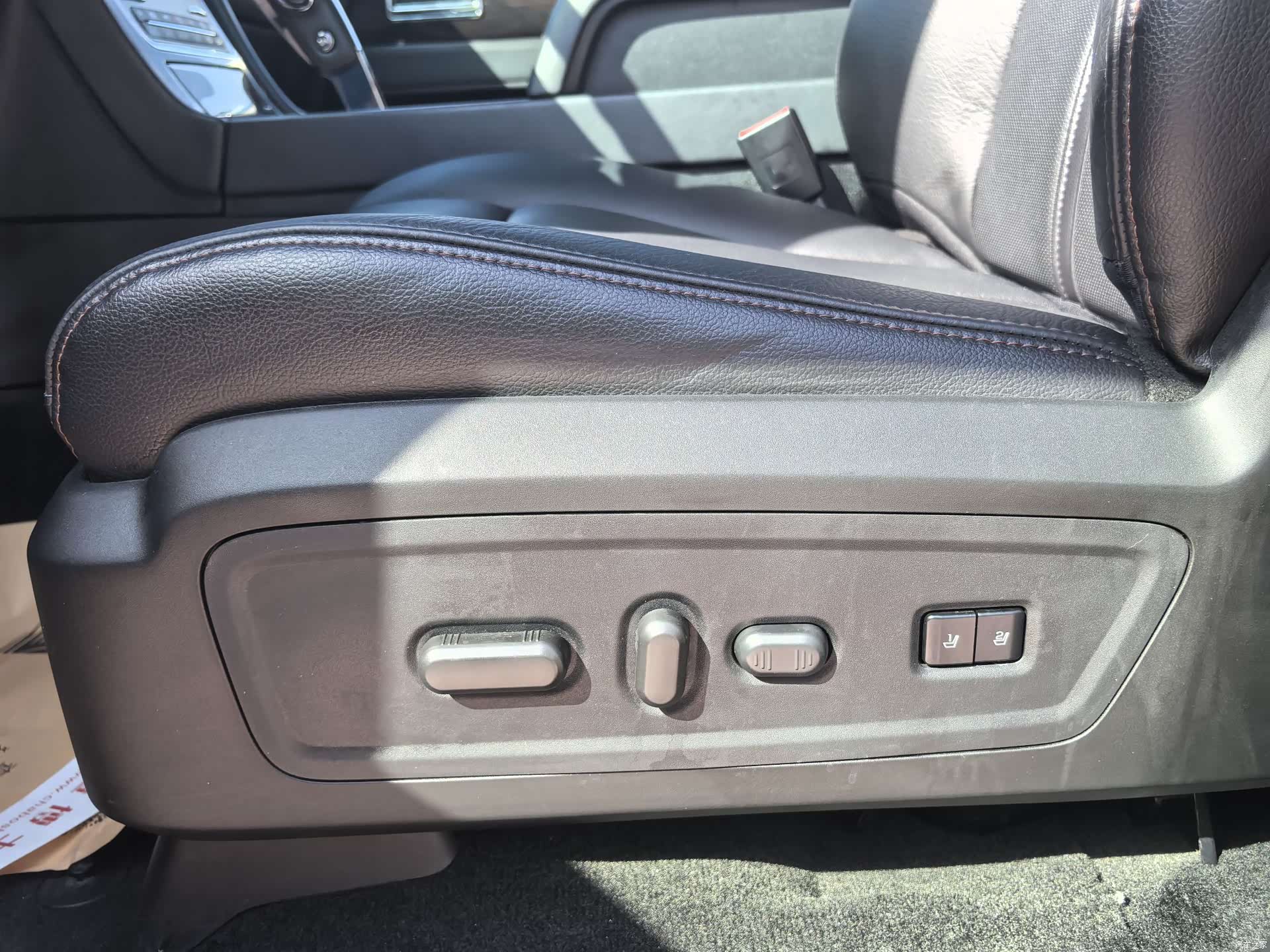 Lincoln Navigator, 2017 16