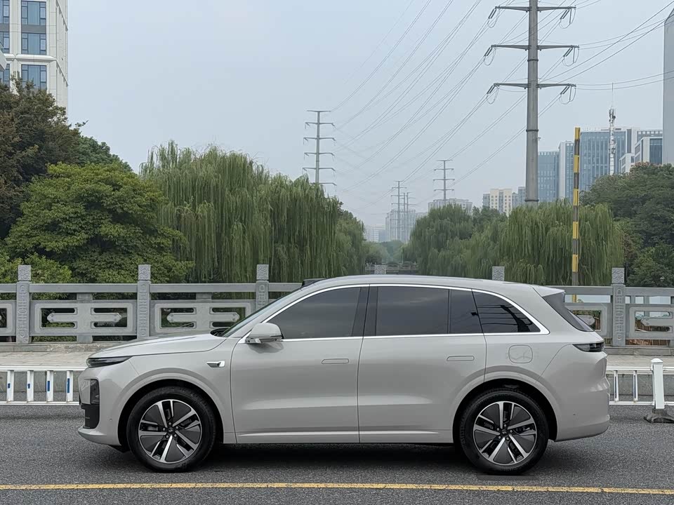 Li Auto Ideal L6