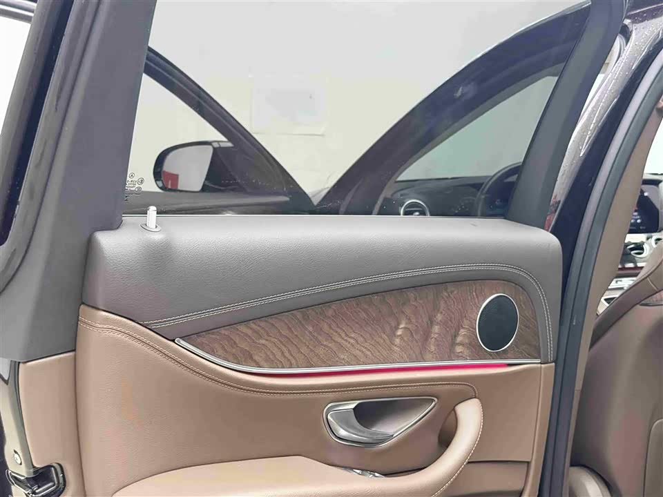Mercedes-Benz E-class Mercedes-Benz E-class