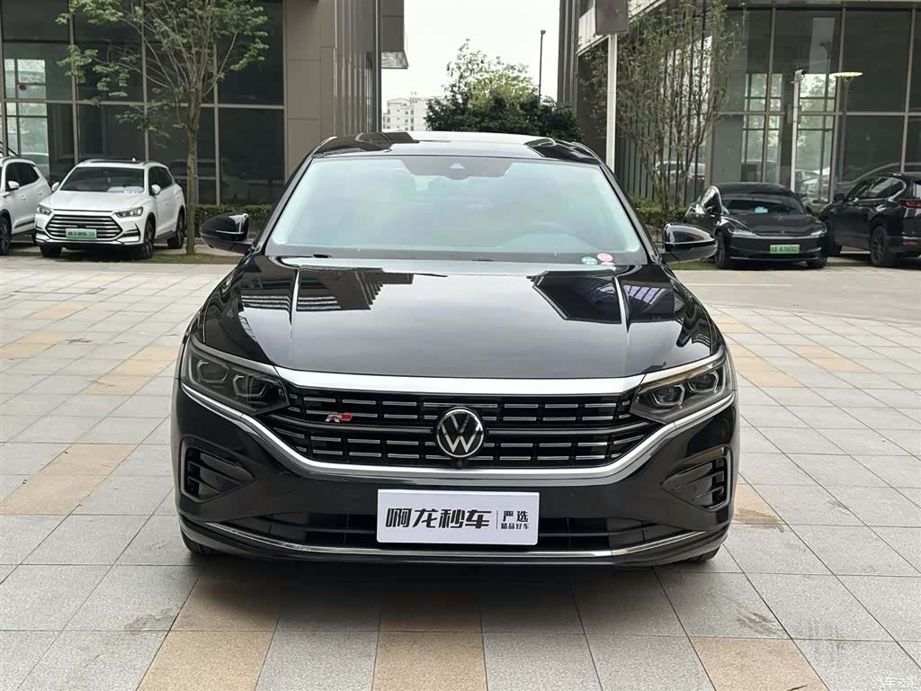 Volkswagen Passat, 2023 3