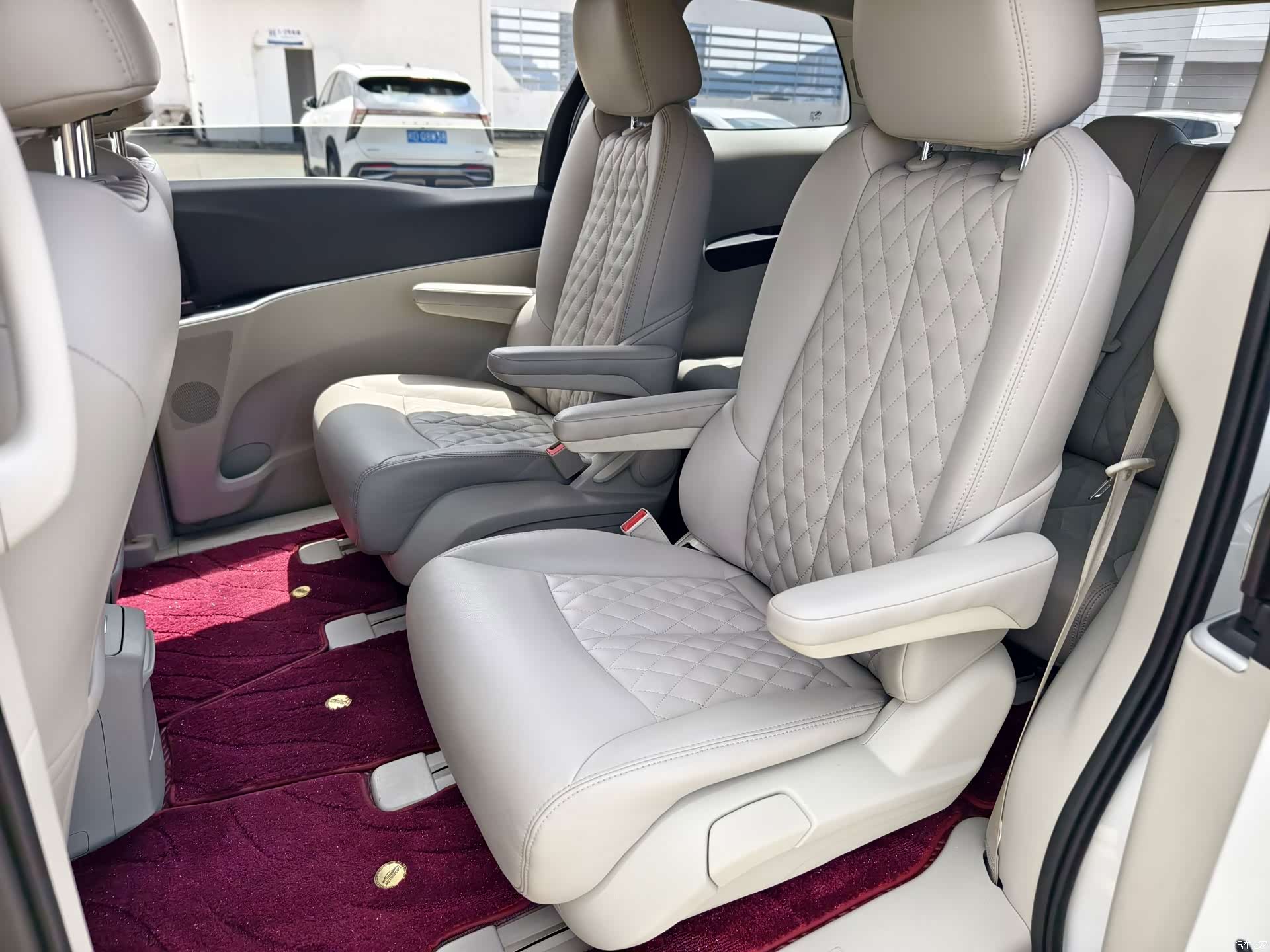 Buick GL8, 2023 8