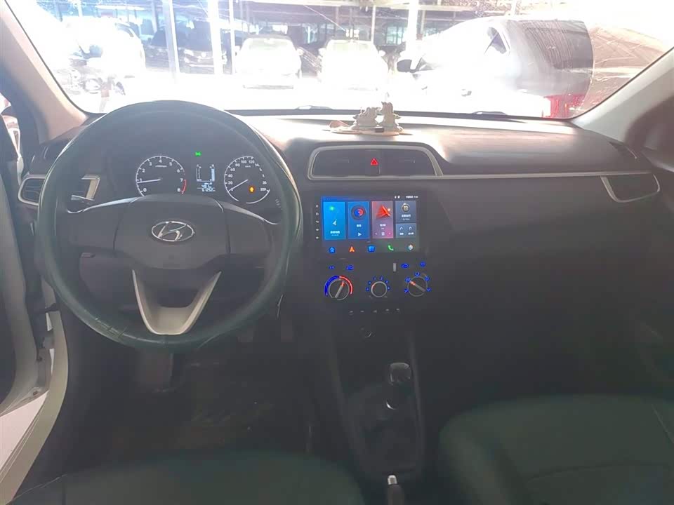 Hyundai Rena