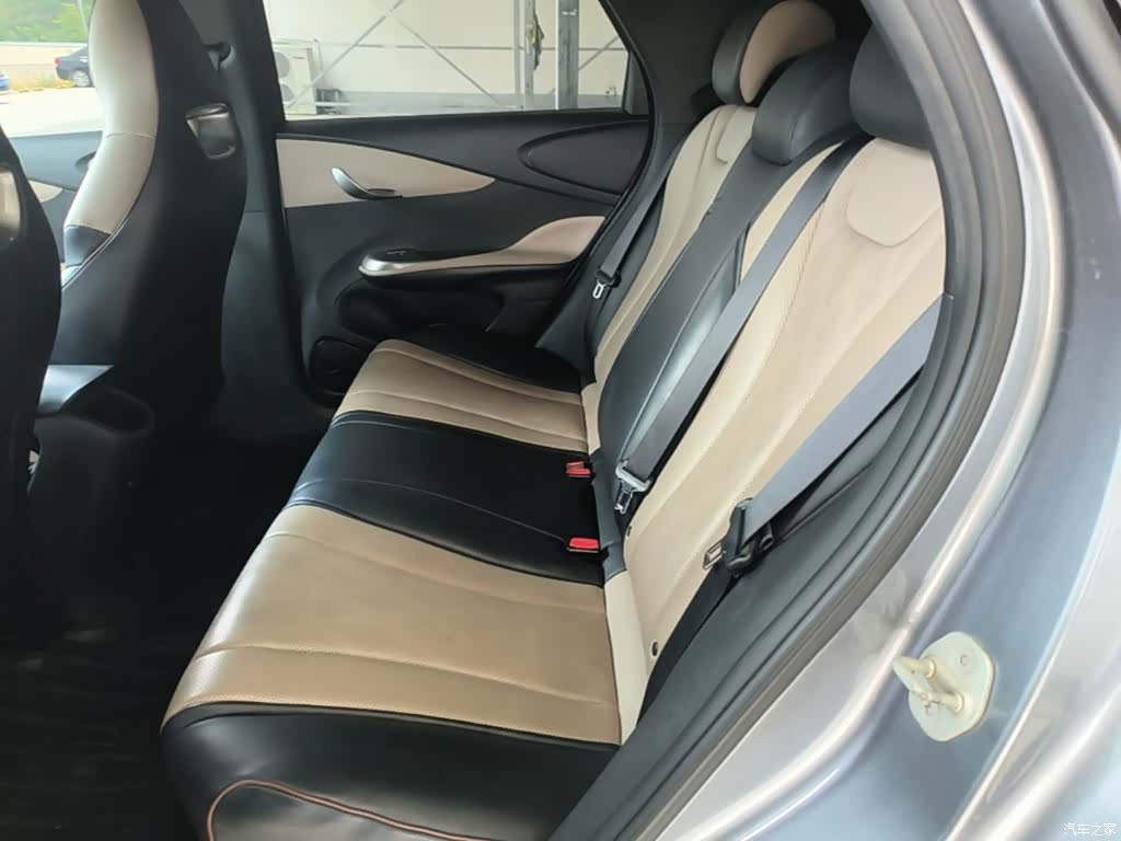 BYD Dolphin, 2023 17