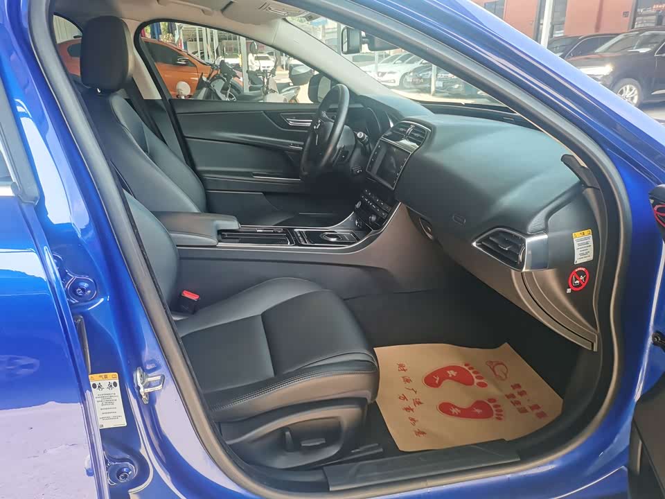 Jaguar XEL Jaguar XEL