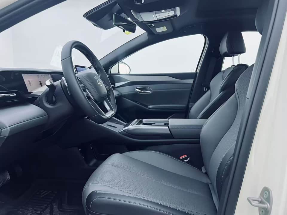 BYD Qin L