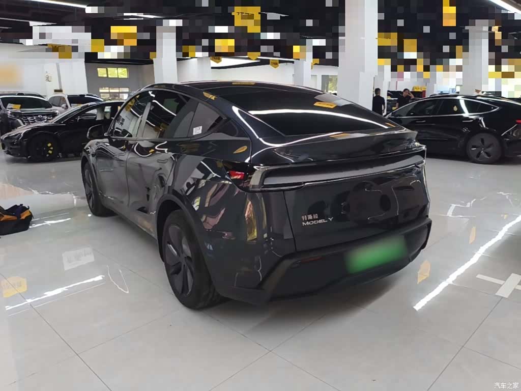 Tesla Model Y, 2025 все фото