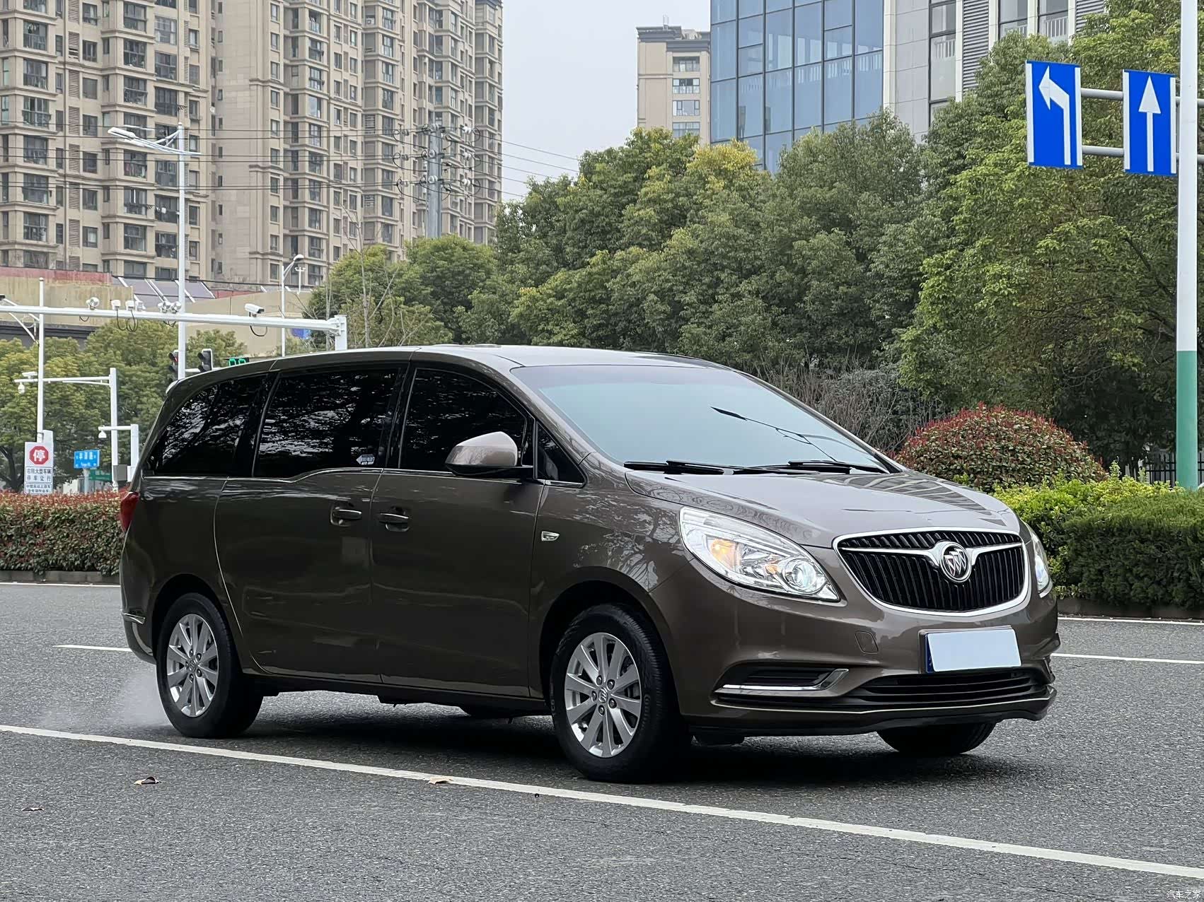Buick GL8, 2019 2