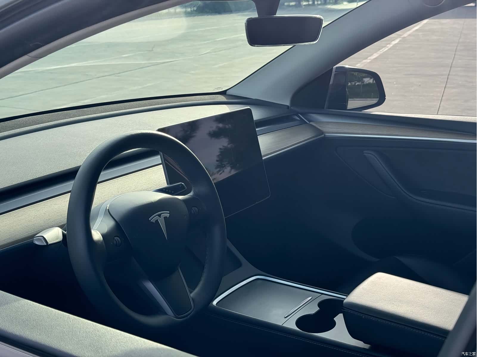 Tesla Model Y, 2023 6