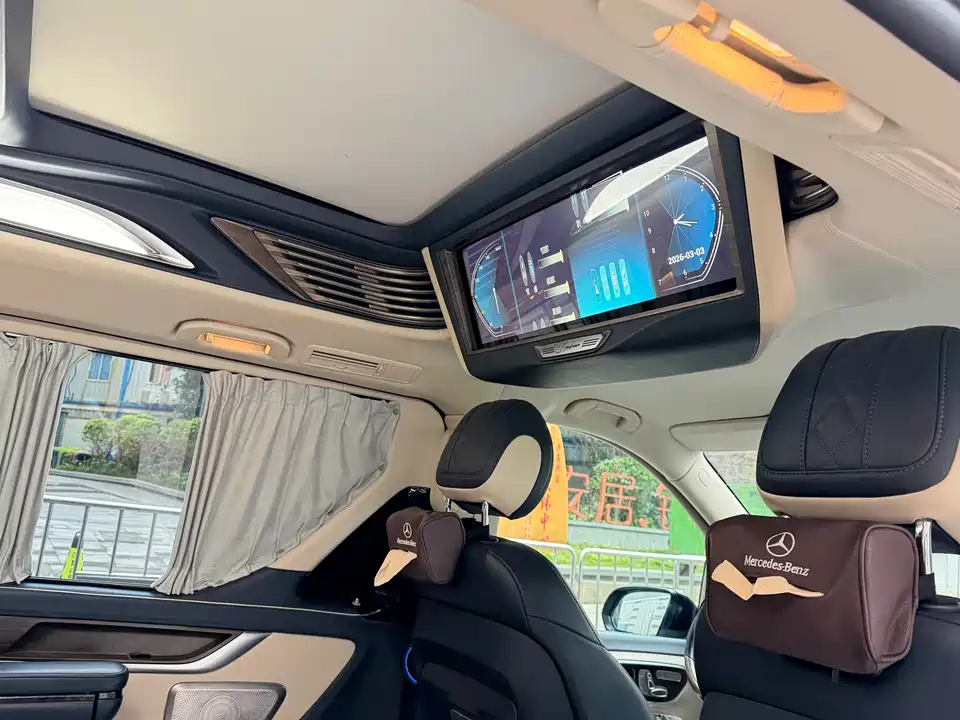 Mercedes-Benz V-class