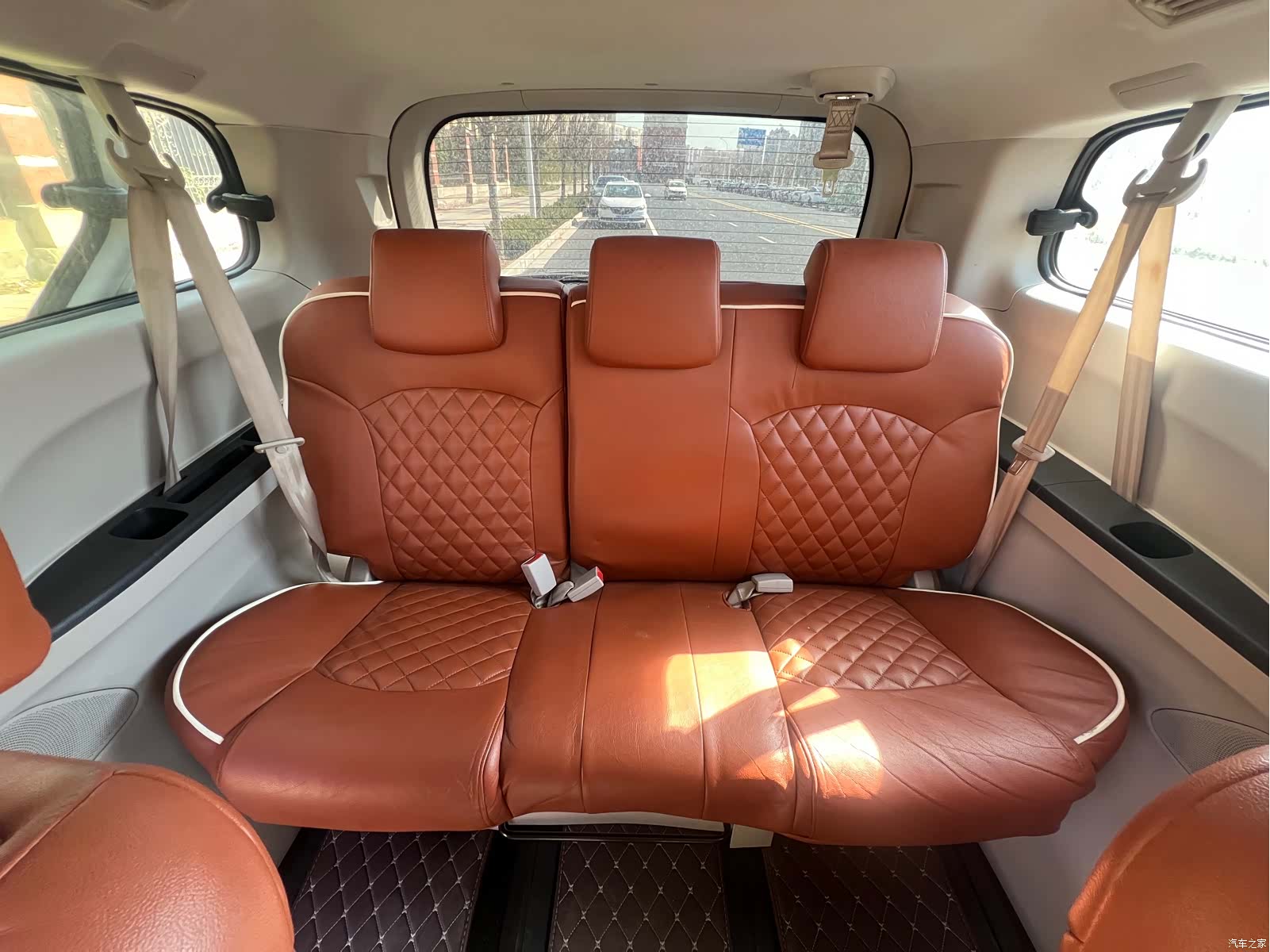 Maxus G10, 2016 7
