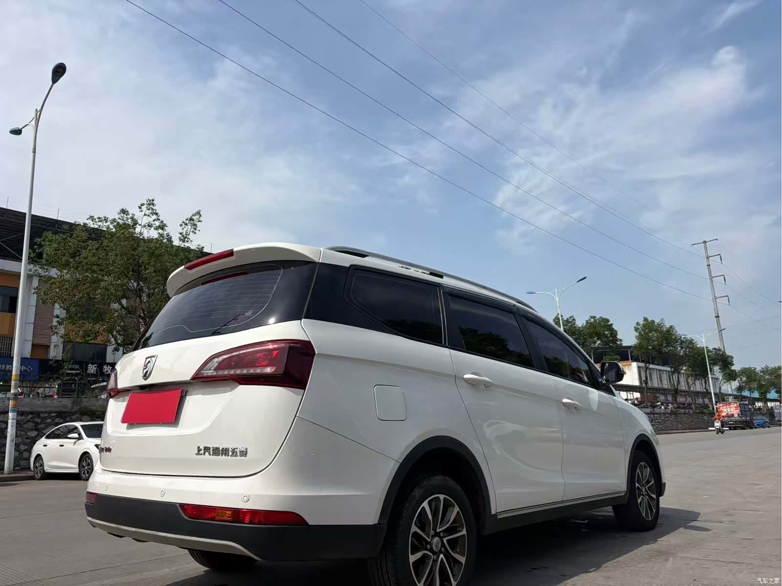 Wuling 730, 2020 9