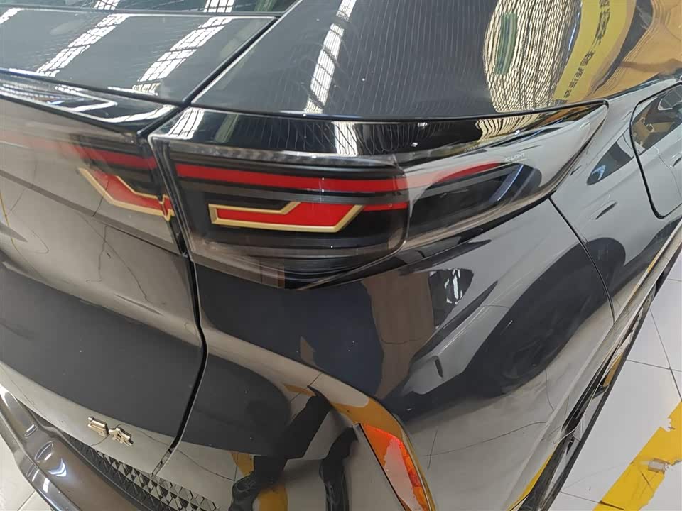 Volkswagen With the crowd 06