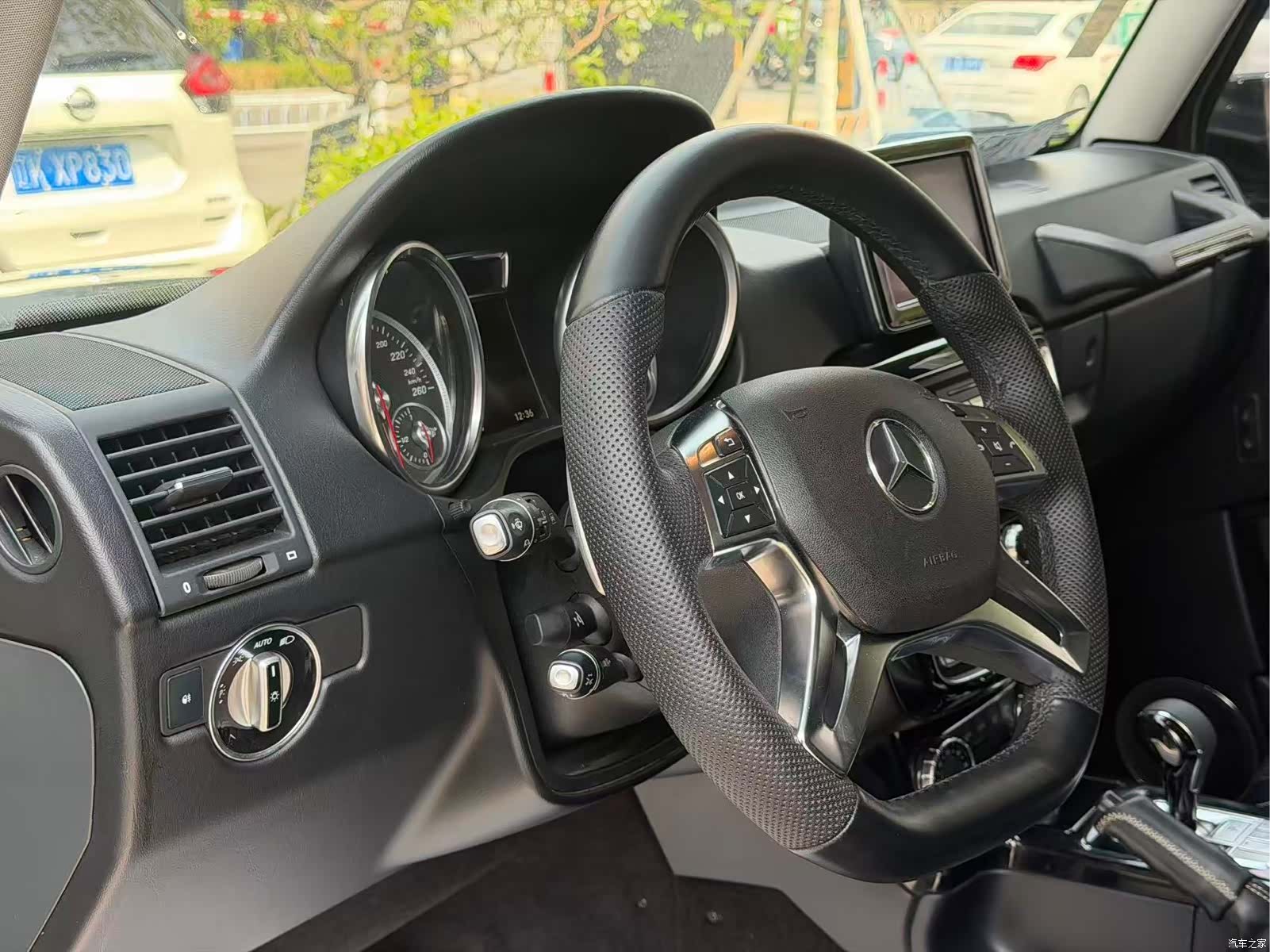 Mercedes-Benz G-Class, 2016 4