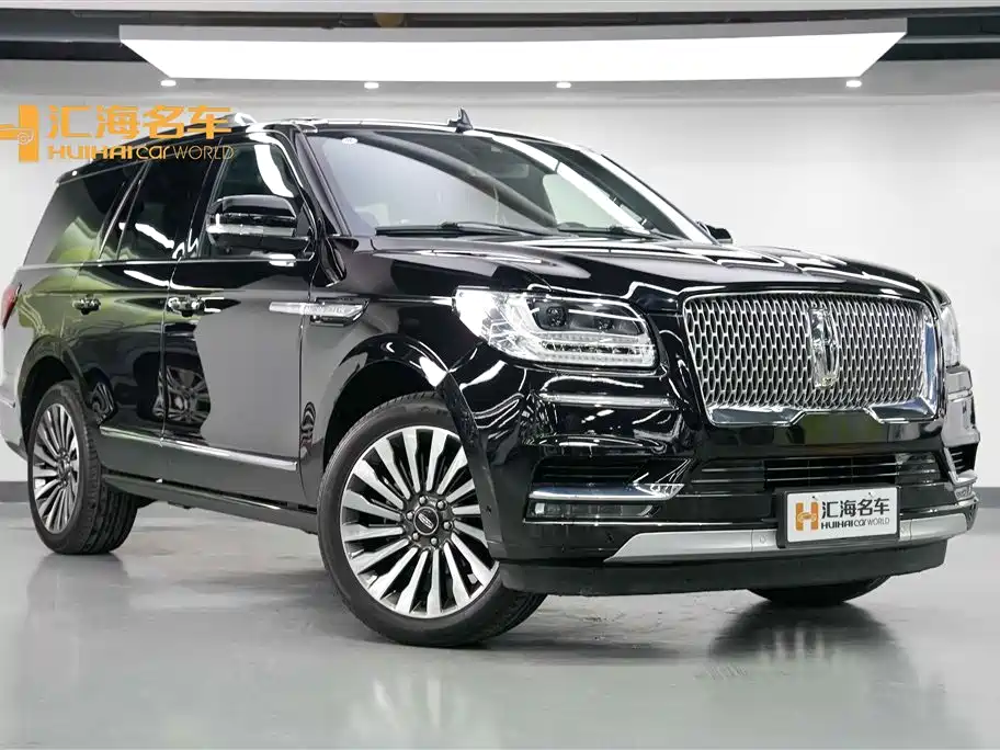 Lincoln Navigator