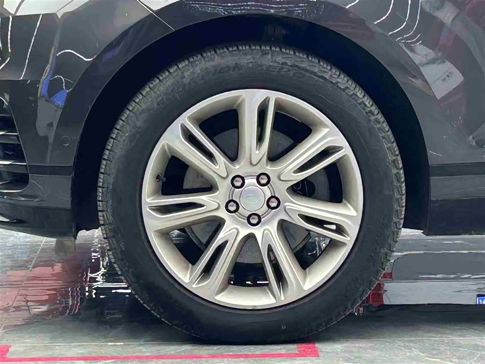 Land Rover Range Rover Star Pulse