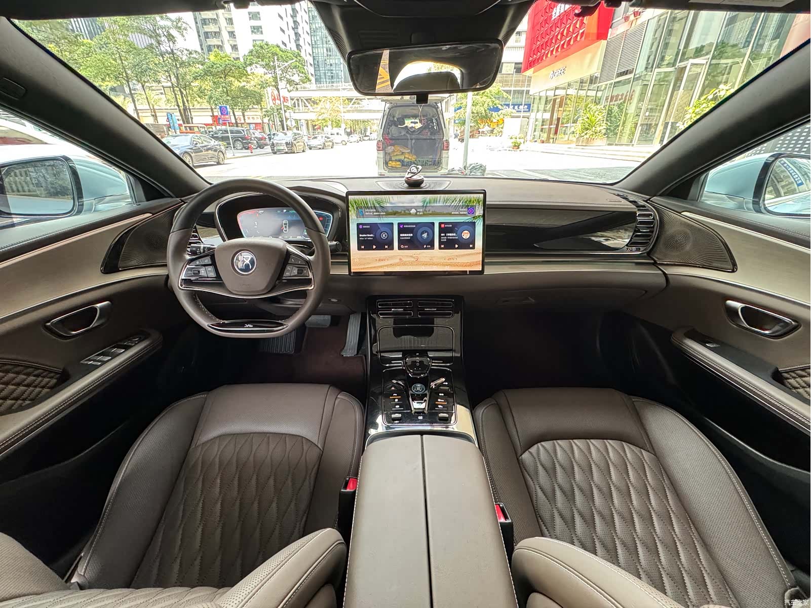 BYD Han, 2023 8