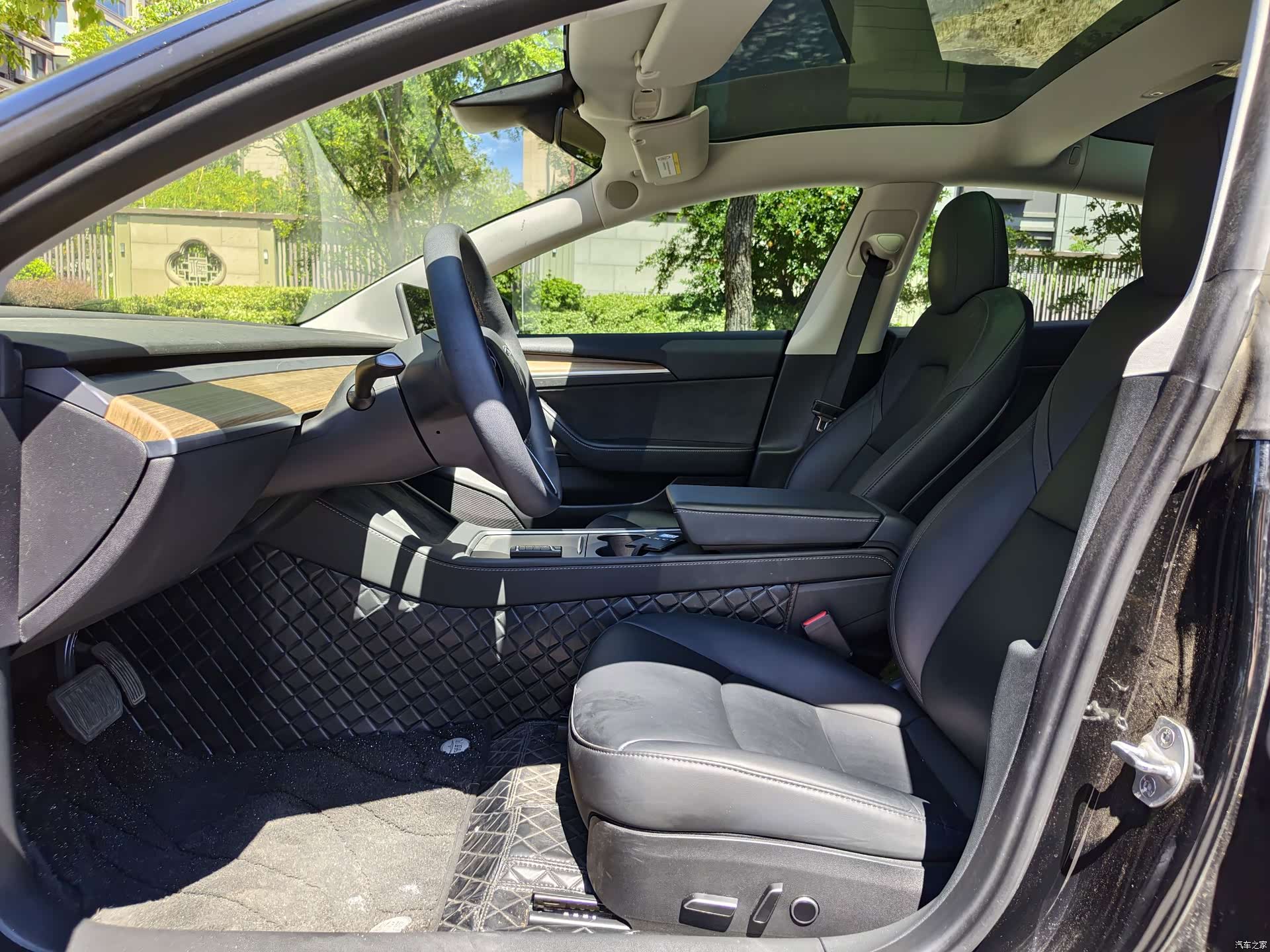 Tesla Model 3, 2023 10