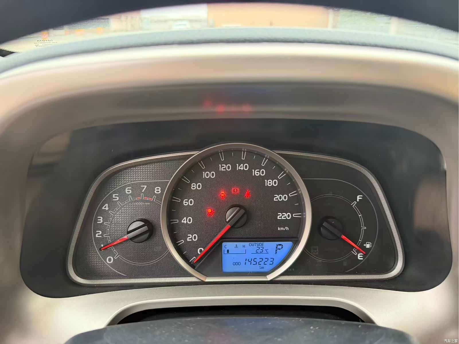 Toyota RAV4, 2014 13