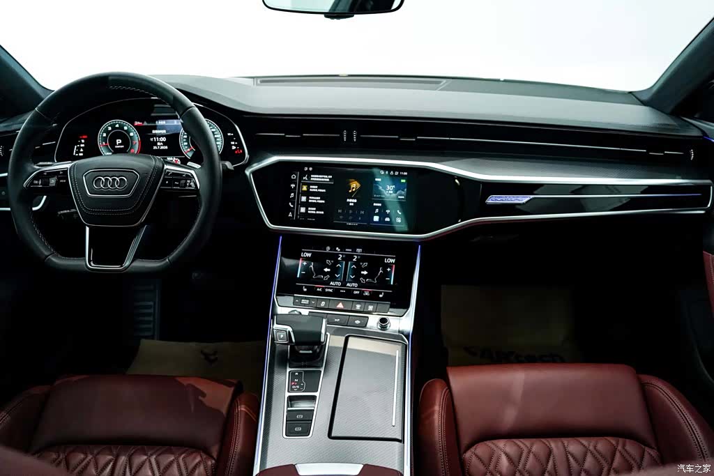 Audi A7L, 2024 14