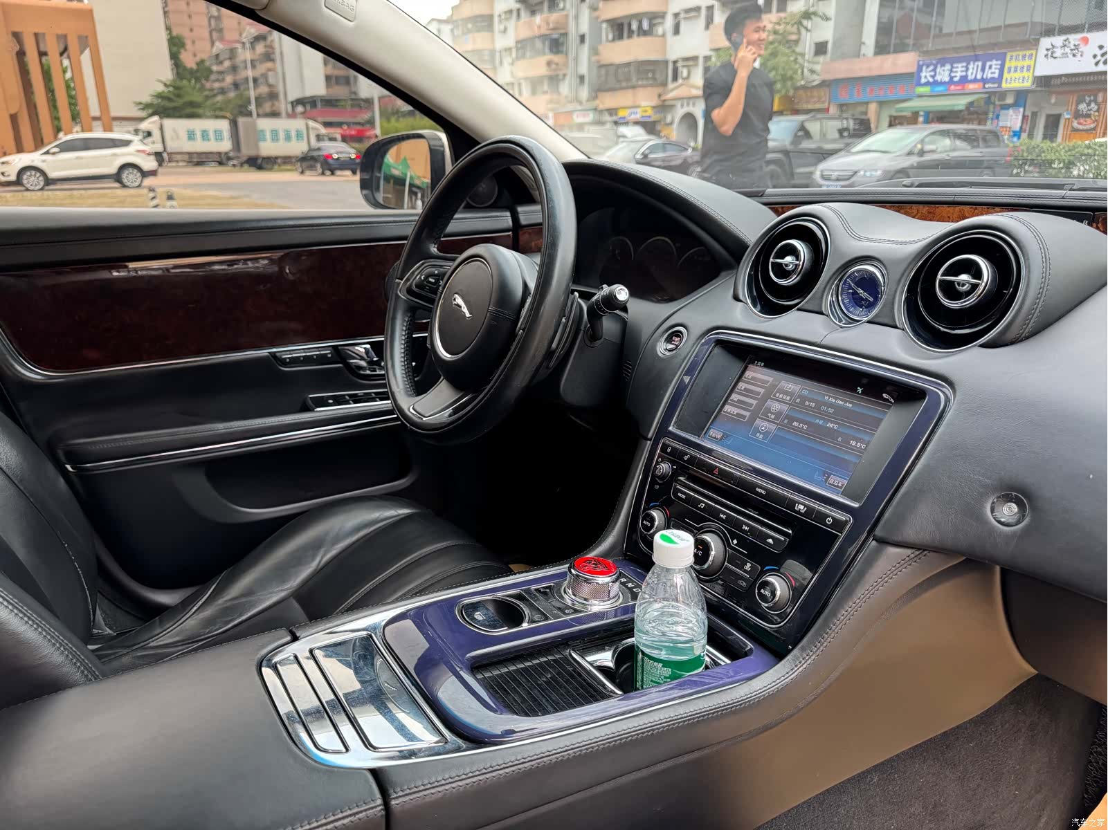 Jaguar XJ, 2013 13
