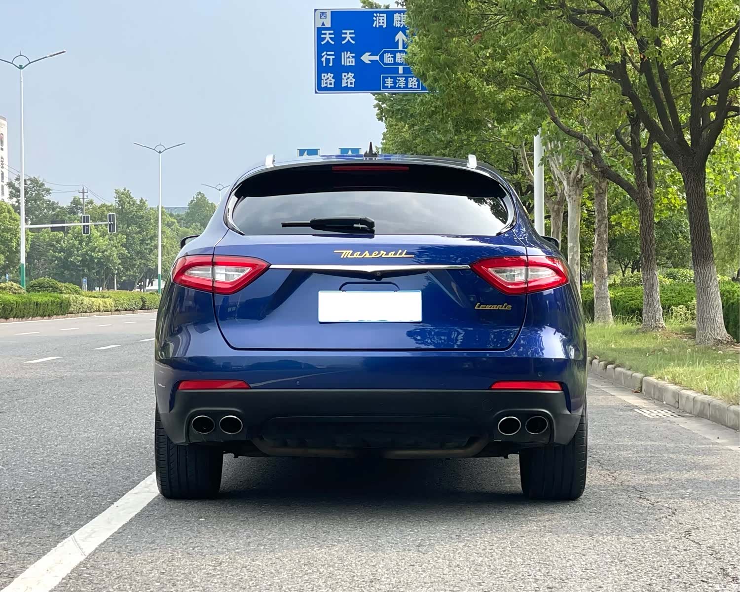 Maserati Levante, 2016 все фото