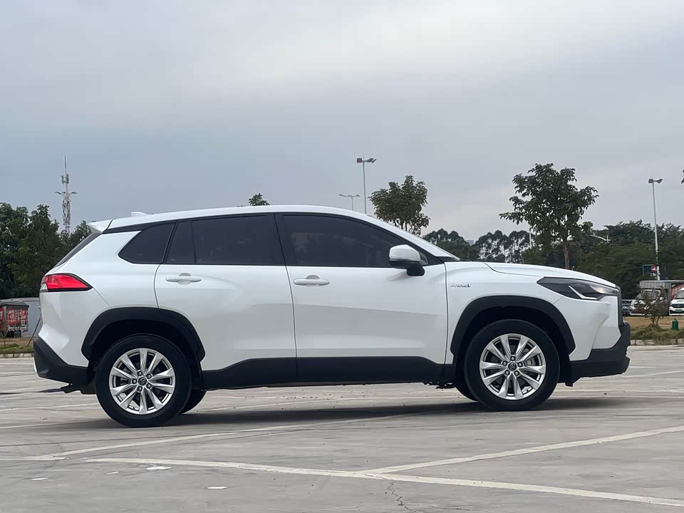 Toyota Corolla Sharp amplifier