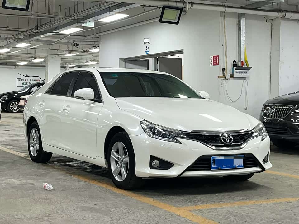Toyota Reiz