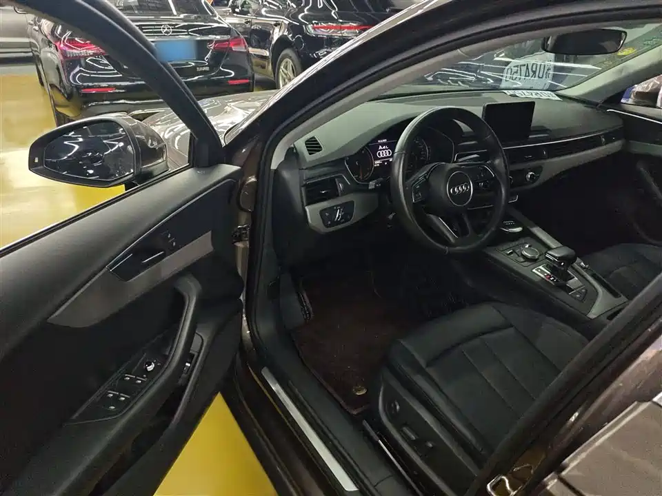 Audi A4L