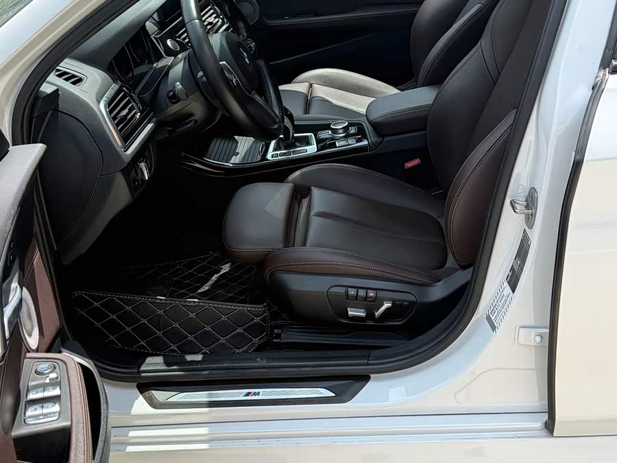 BMW 1 Series 2021, фото 3