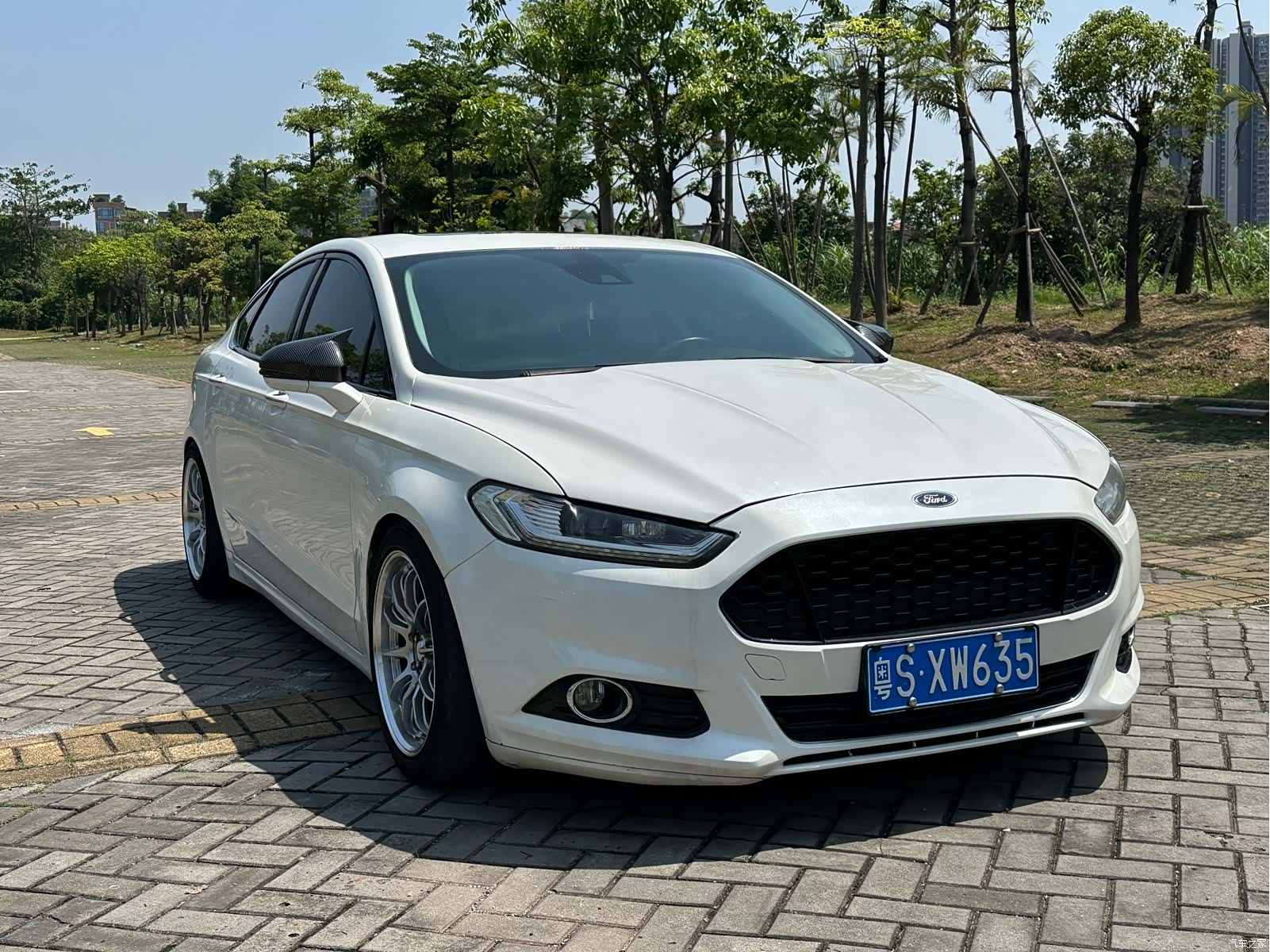 Ford Mondeo, 2013 3