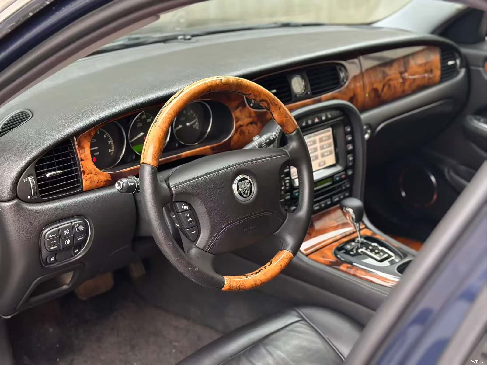 Jaguar XJ, 2008 10
