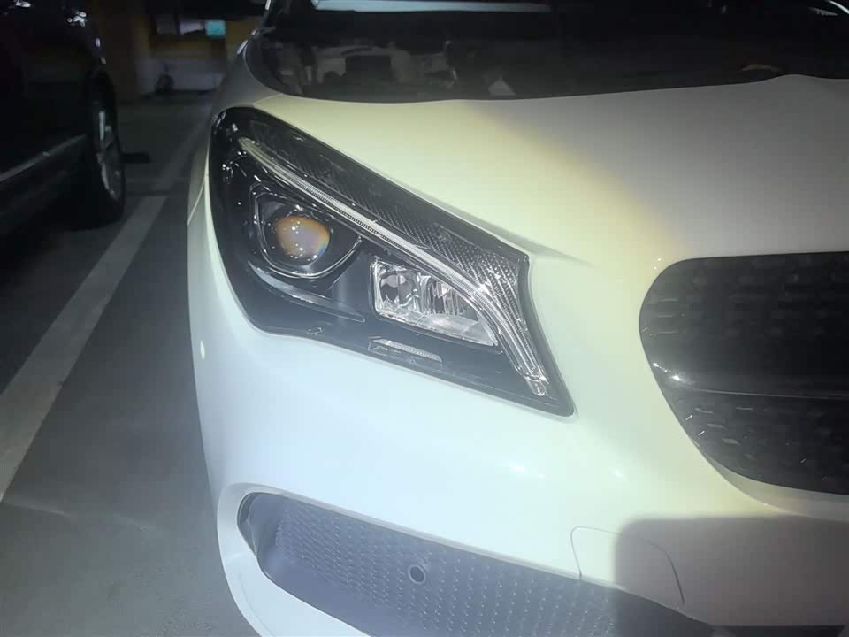 Mercedes-Benz CLA