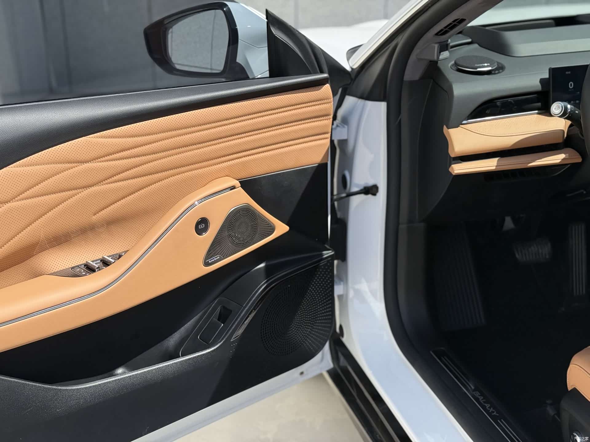 Geely 8, 2025 10