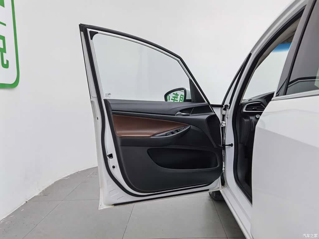 Buick GL6, 2018 8