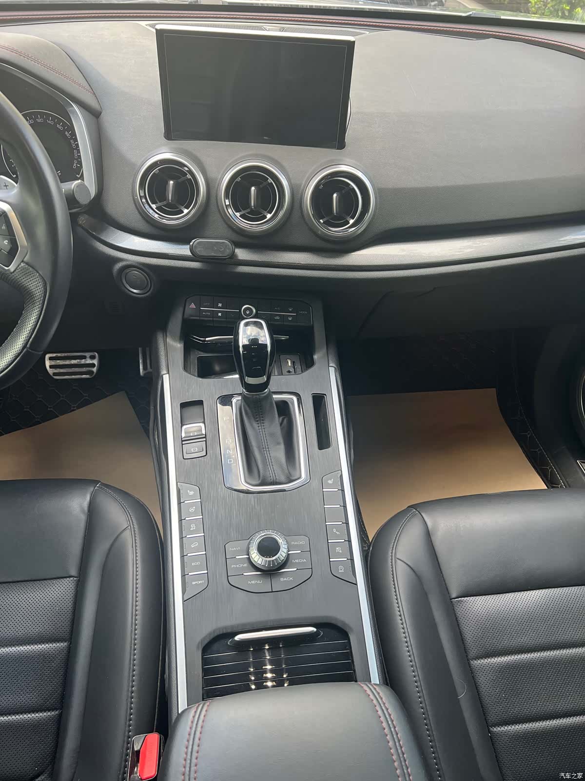 WEY VV5, 2018 11
