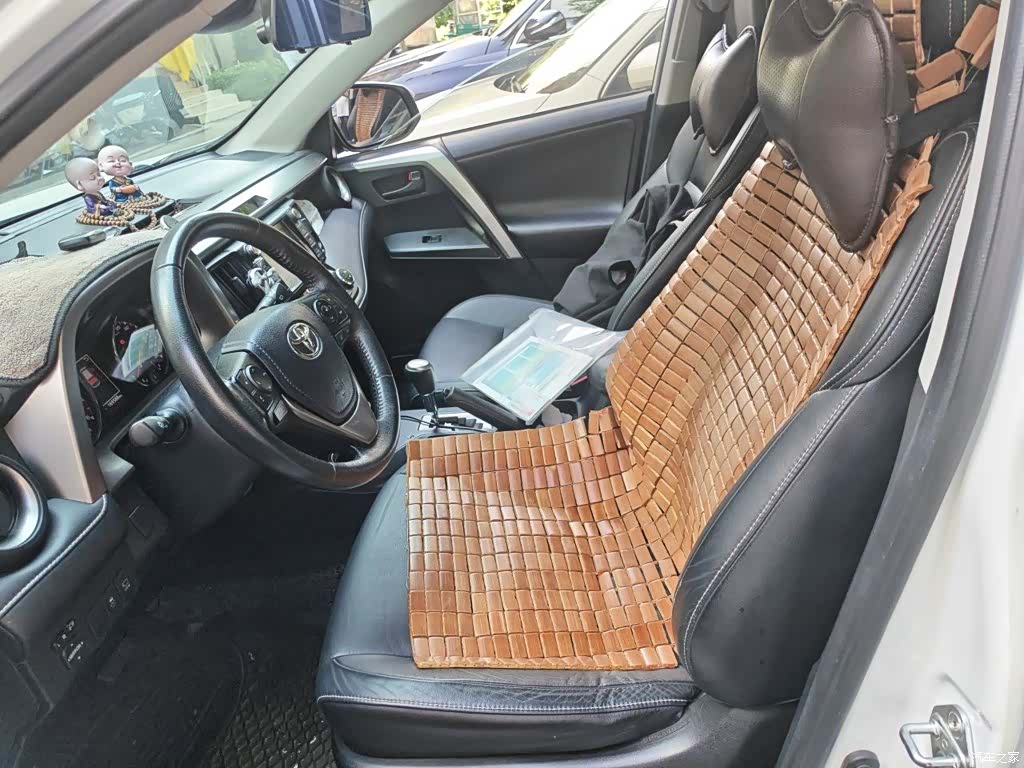 Toyota RAV4, 2018 8