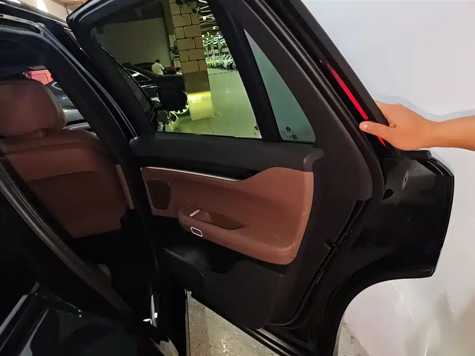 NIO ES8 NIO ES8