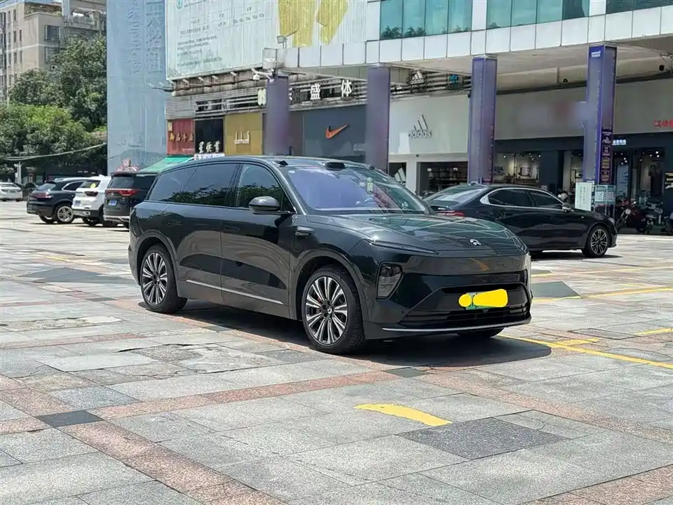 NIO ES8 NIO ES8