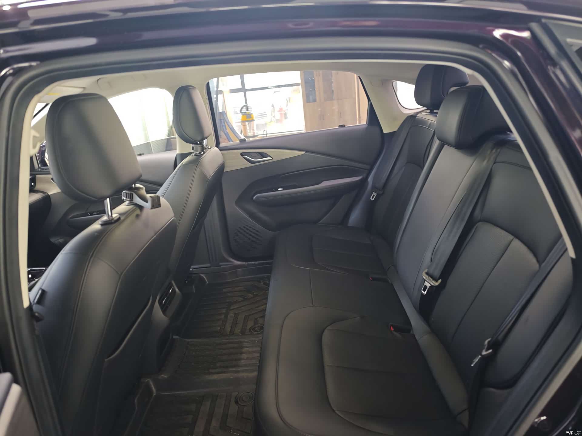 Wuling Starlight, 2024 10