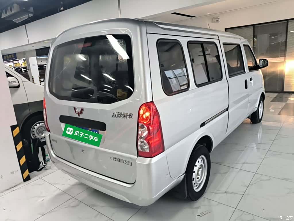 Wuling L3C, 2021 7