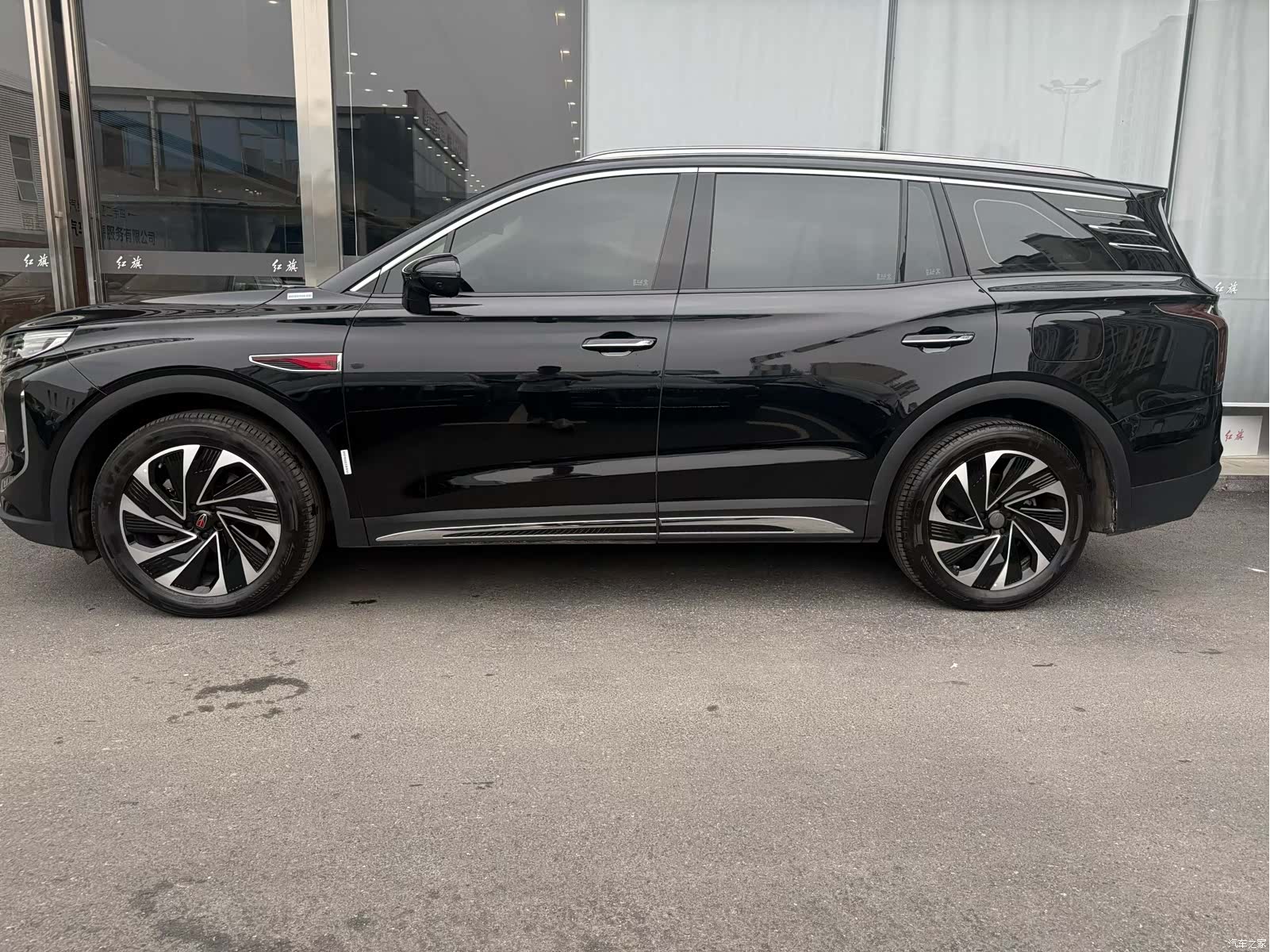 Hongqi HS7, 2024 2
