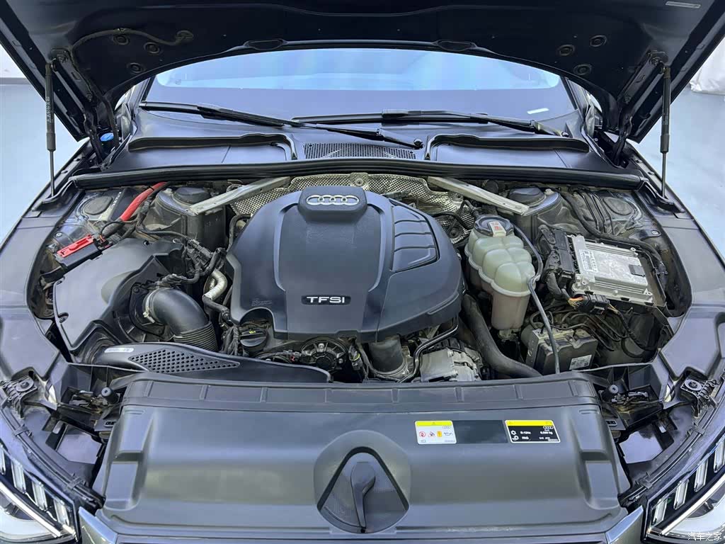 Audi A4L, 2021 22