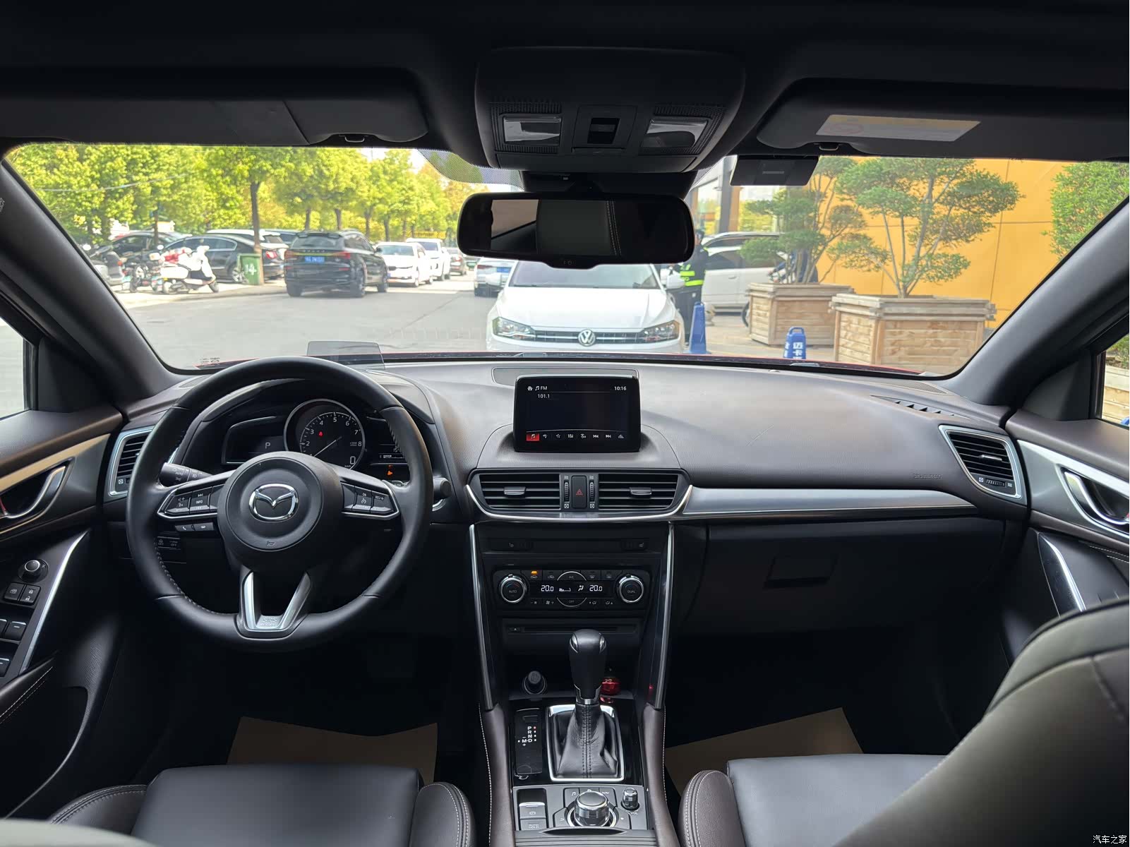 Mazda CX-4, 2017 10