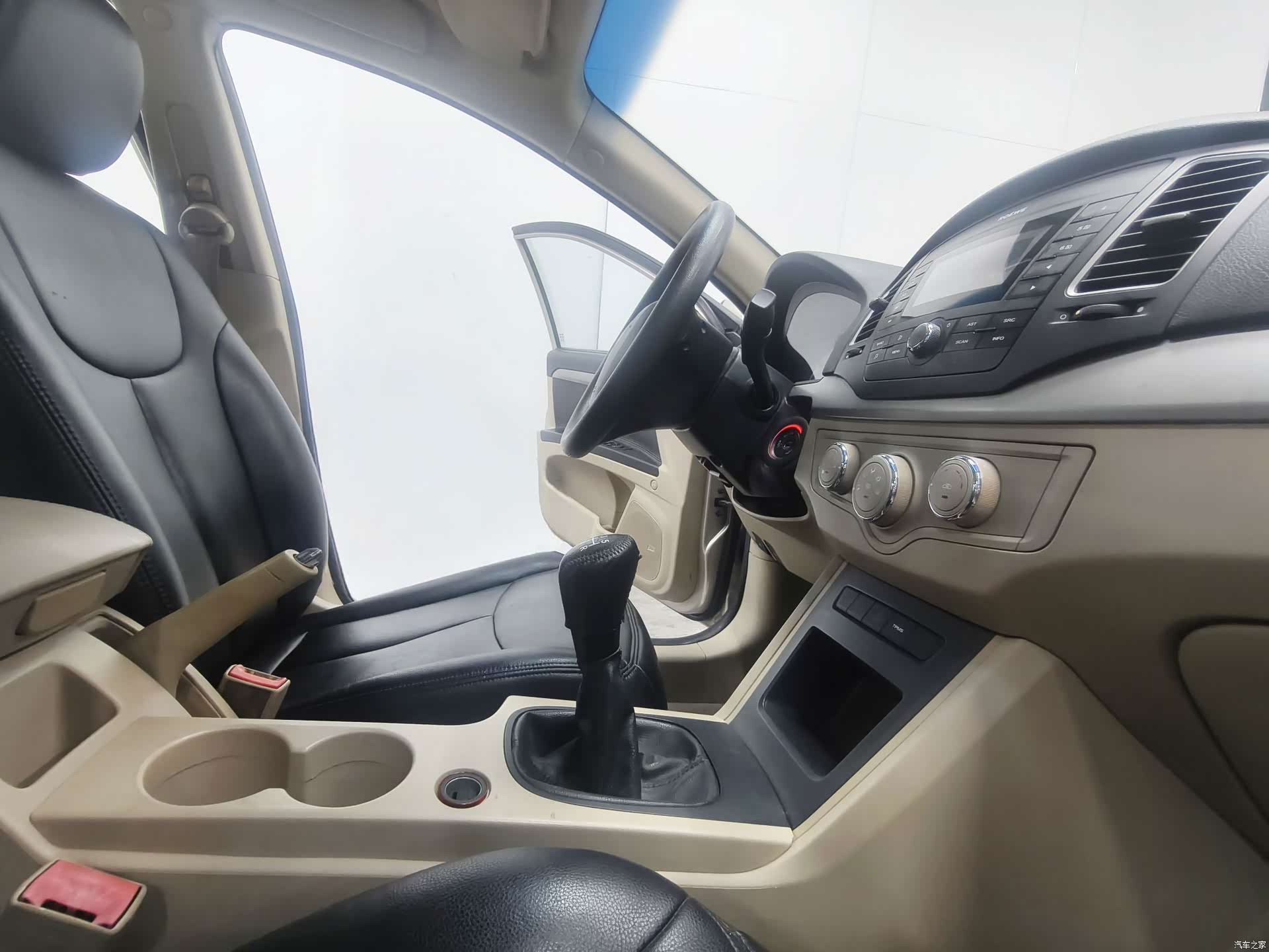 Roewe 350, 2016 15