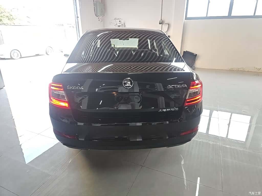 Skoda Octavia, 2016 6