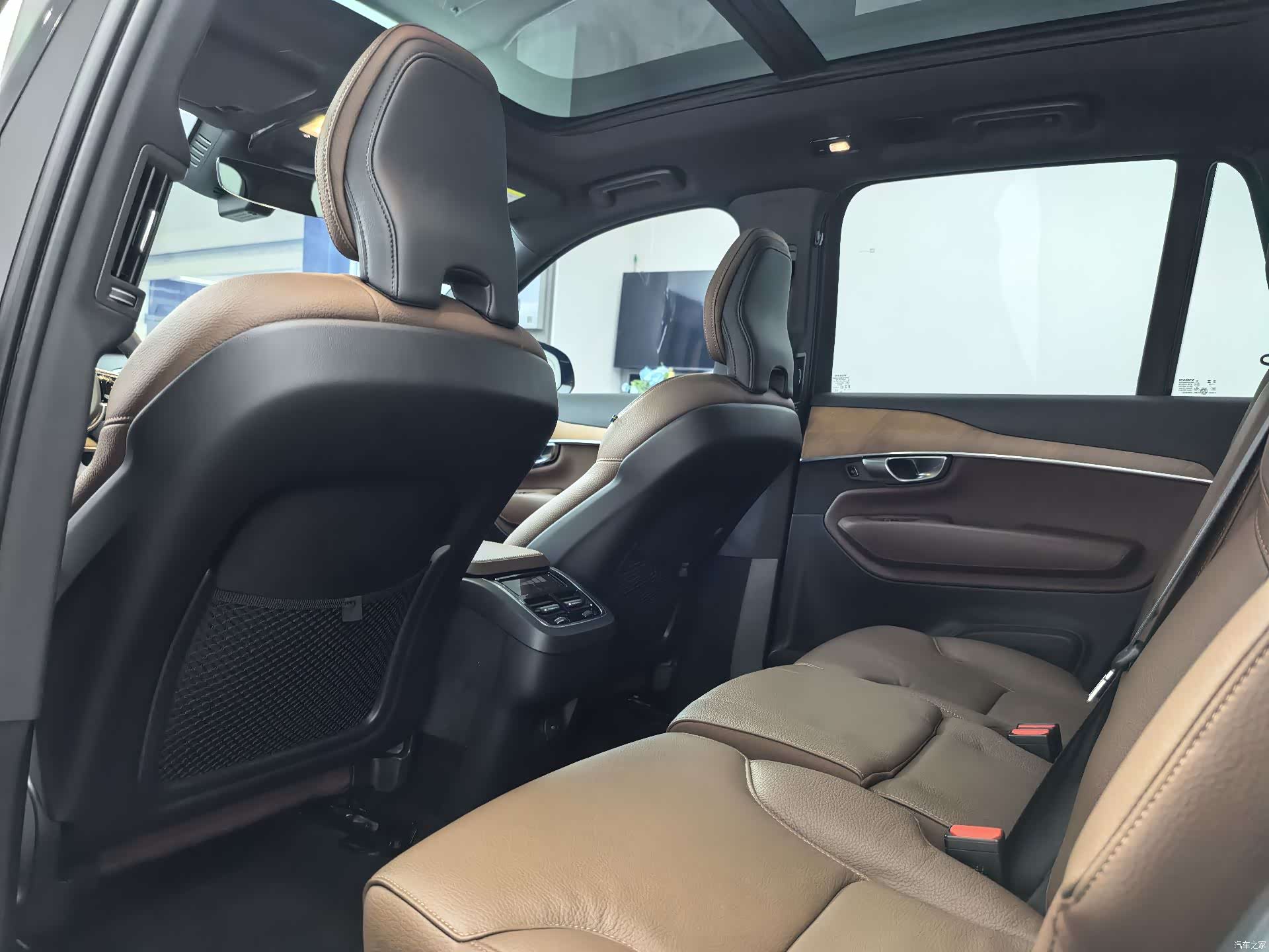 Volvo XC90, 2024 14