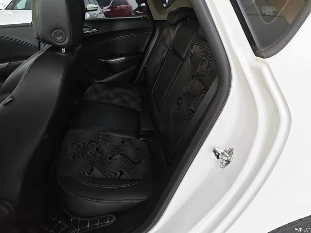 Buick XT, 2016 17