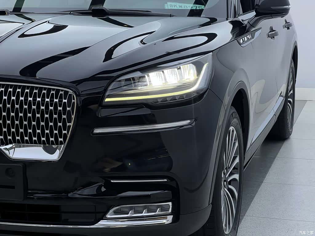 Lincoln Aviator, 2021 6