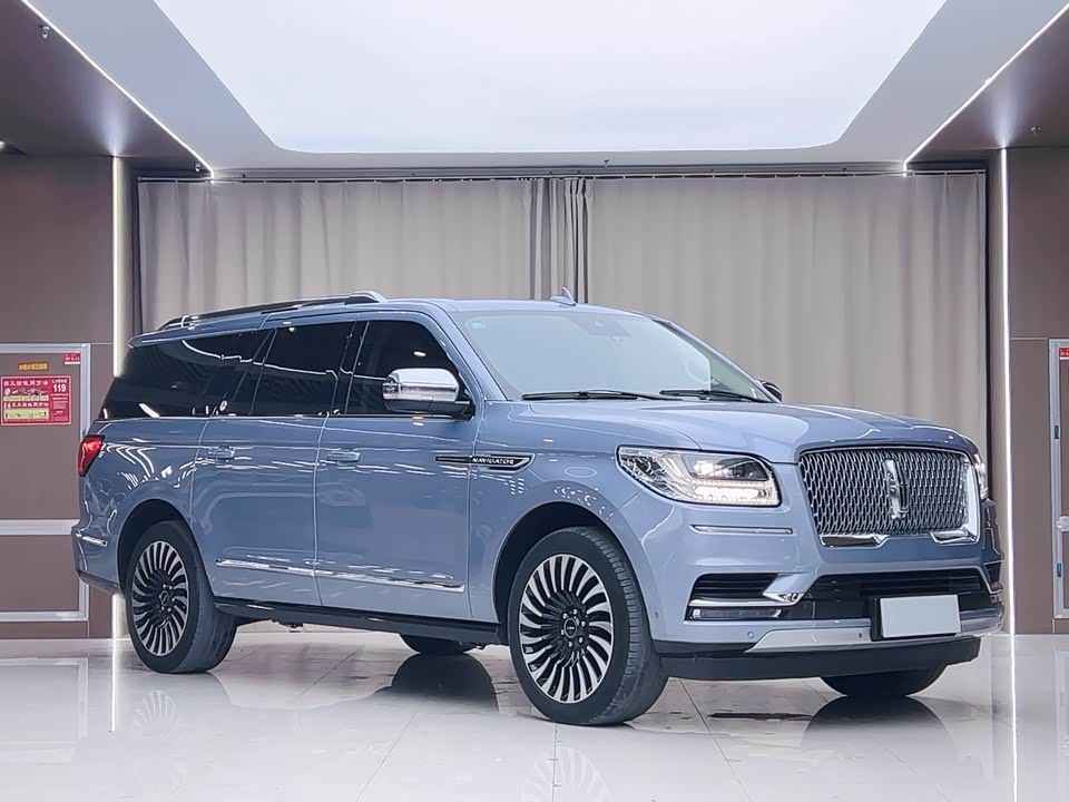 Lincoln Navigator