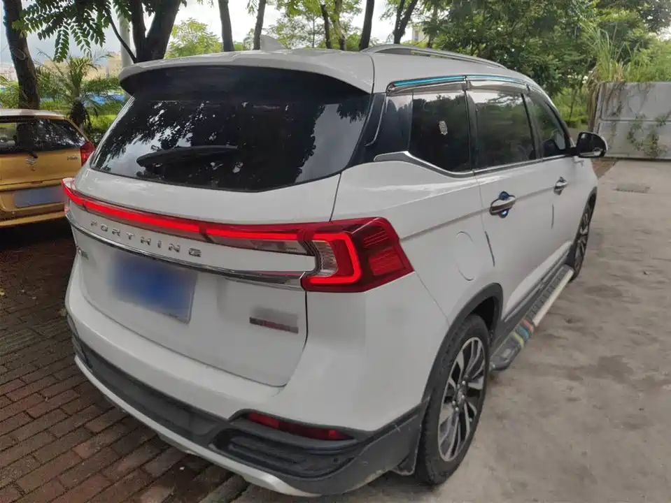 Forthing Popular T5 Forthing Popular T5
